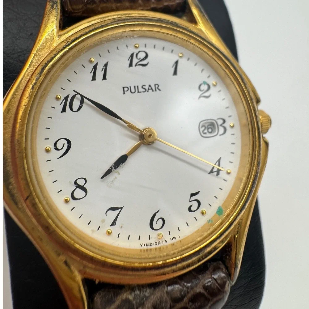 Pulsar Womens Gold Tone Date Watch VX82-0AR0 Brown Leather Strap needs bat
